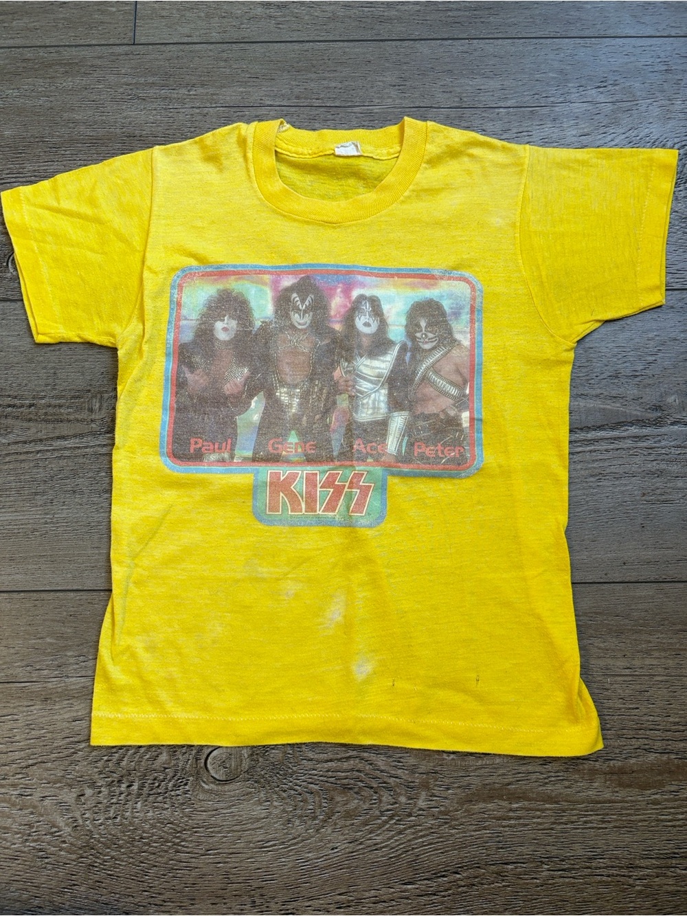 True Vintage Rare 70s Kiss Bright Yellow Kids Graphic Concert Tee w Band Photo